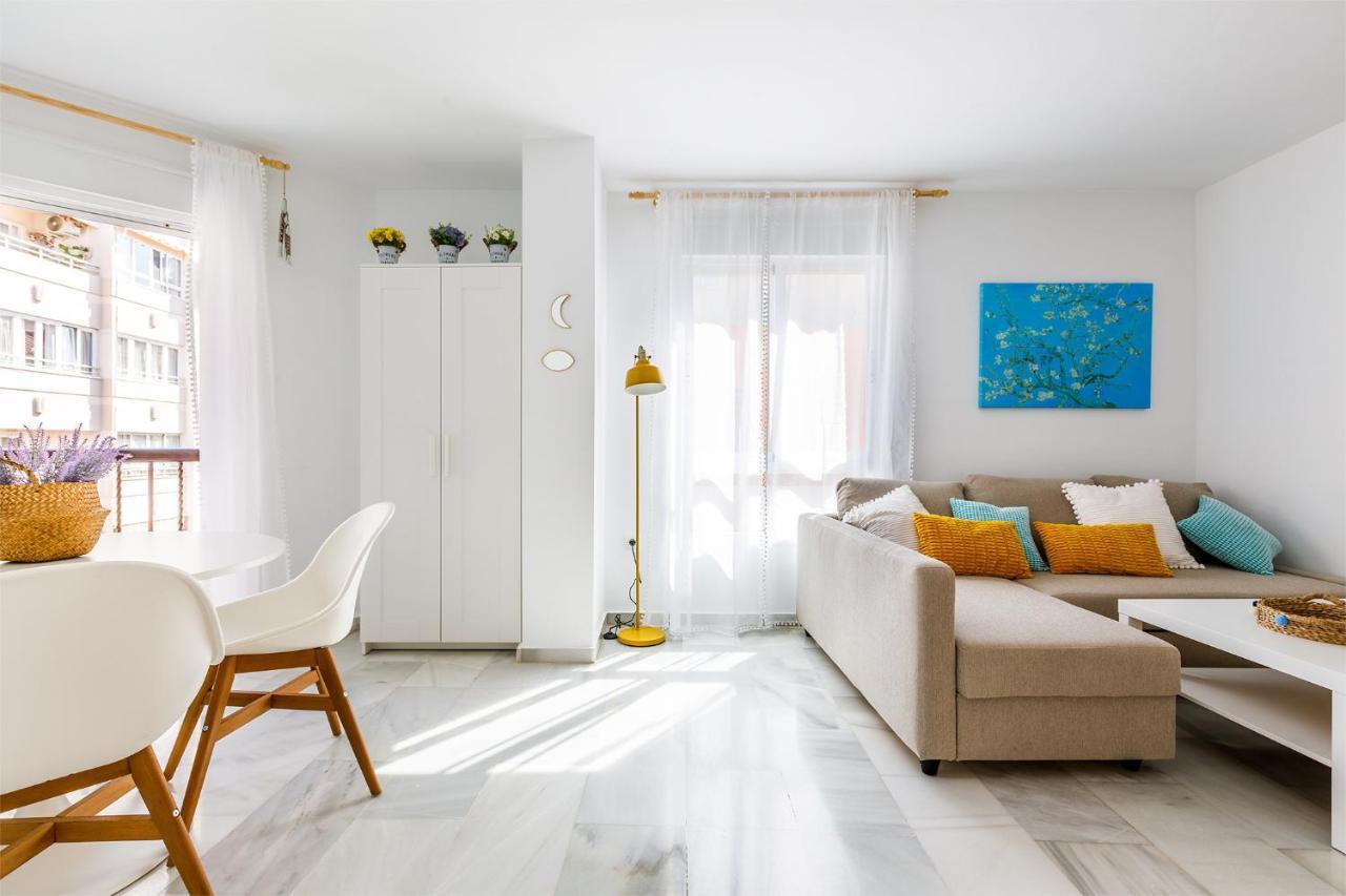 Appartamento A&N Downtown 2 Torre Del Mar Esterno foto
