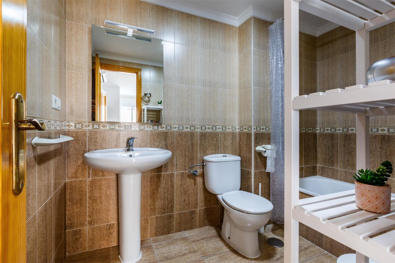 Appartamento A&N Downtown 2 Torre Del Mar Esterno foto